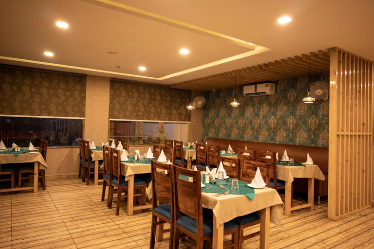 Food & Drinks 4, Royal Mansion, Kullu