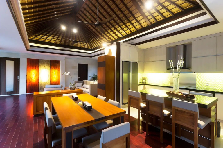 Dining Room 26