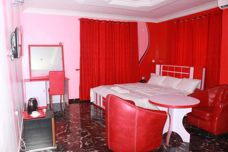 Bedroom 2, Resdon Hotel And Suites, Obio/Akp
