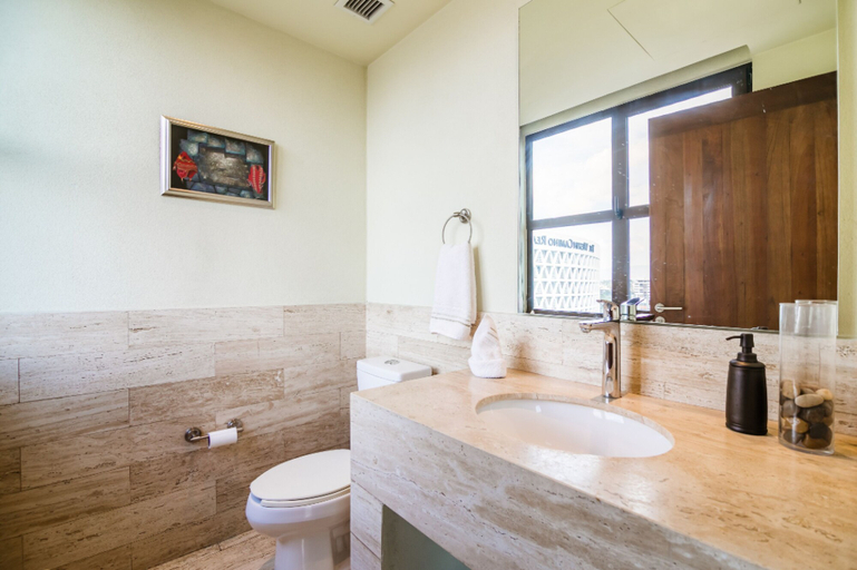 Bathroom 4, Terra apartment, ZONA 10