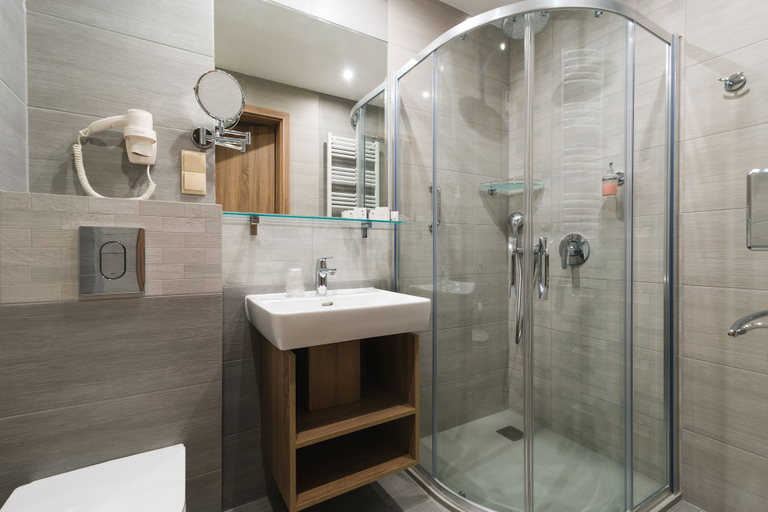 Bathroom 5, Hotel Lambert Medical Spa, Kołobrzeg