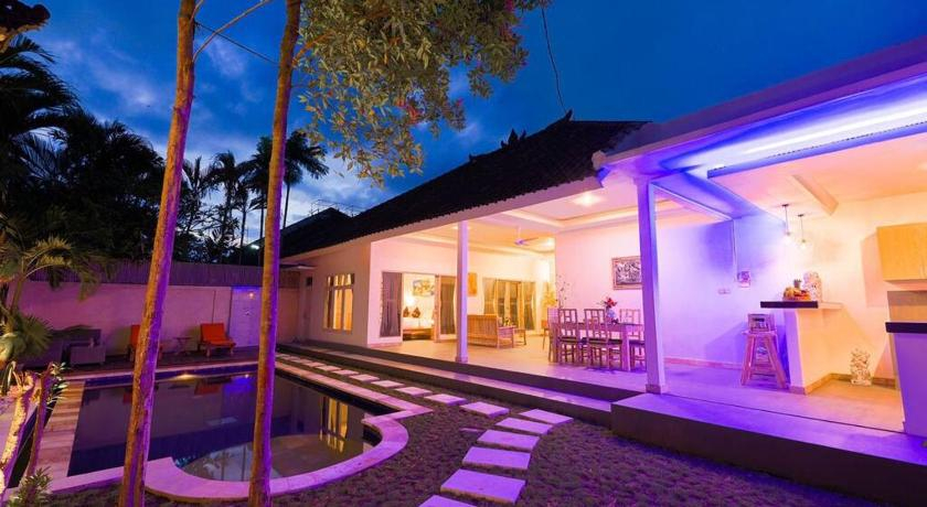 Newly Remodeled Private hideaway in Seminyak - Minutes away to the Beach, Badung