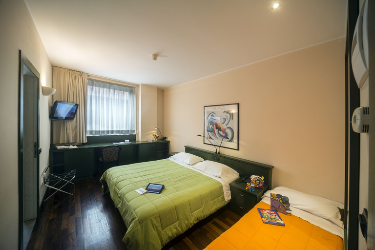 Bedroom 2, Hotel Del Riale, Milano