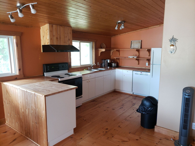 Others 5, Little Tub Harbour Cottage, Lake Hurron