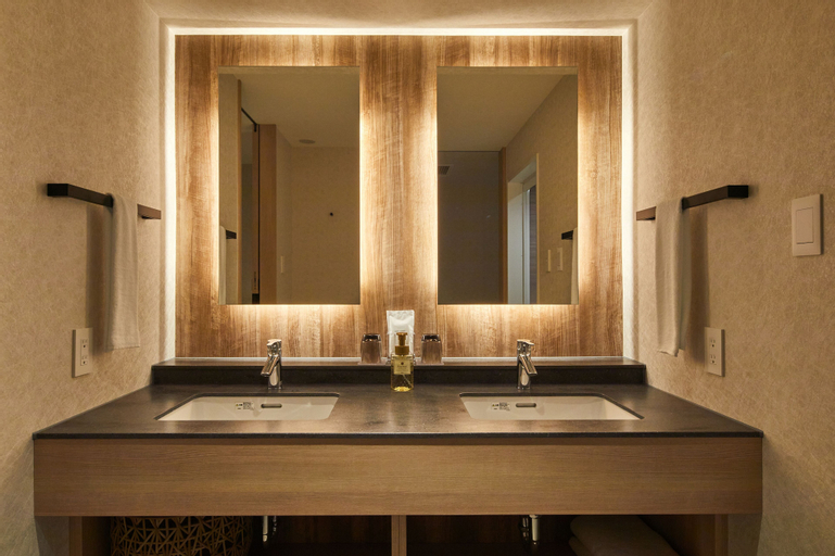 Bathroom 11