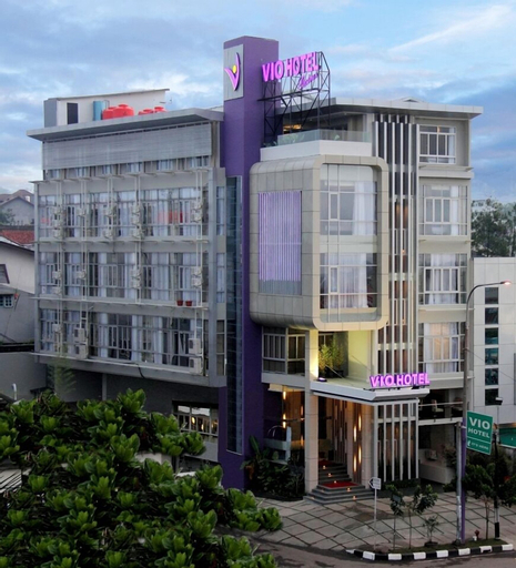 Exterior & Views 15