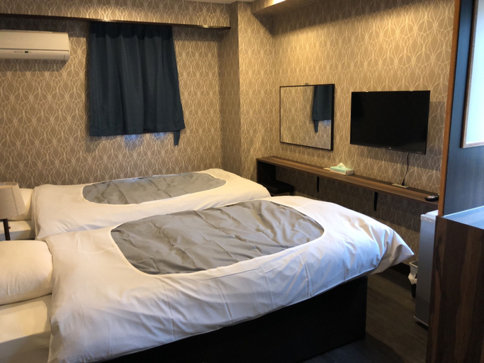 Bedroom 3, Hatoya Hotel, Toshima