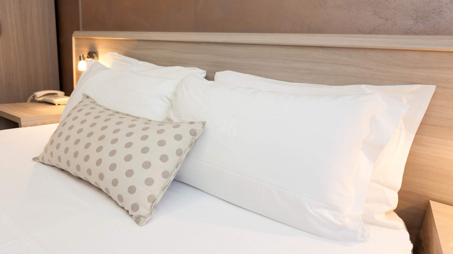 Bedroom 13