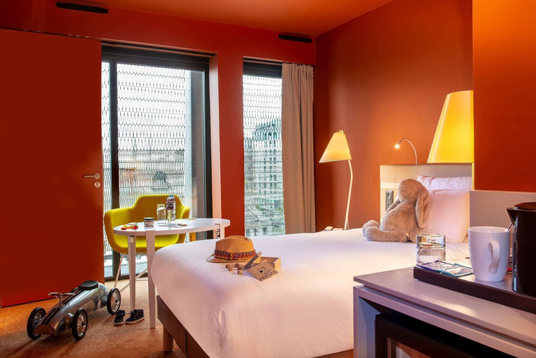 Bedroom 3, Radisson Blu Bordeaux, Gironde