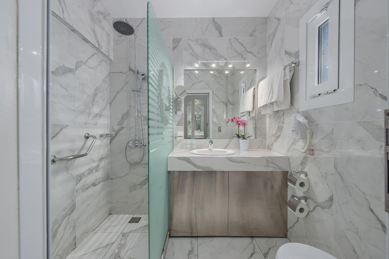 Bathroom 4, Adrina Beach Hotel, Thessaly
