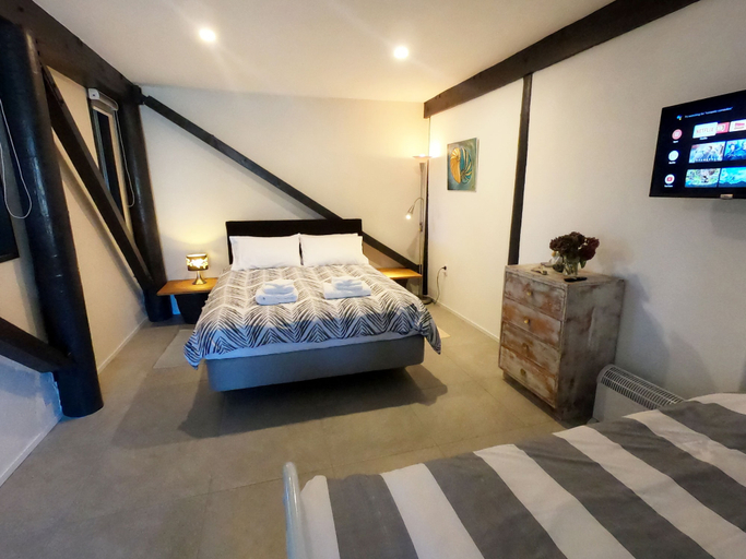 Bedroom 2, Carters Beach Holiday Studios, Buller