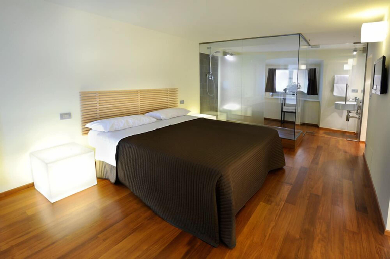 Bedroom 3, Terres d'Aventure Suites, Torino