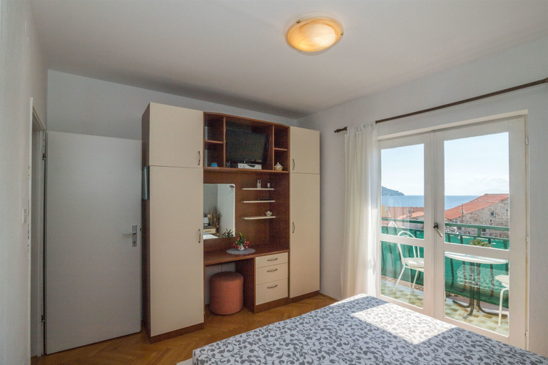 Bedroom 4, Apartments Tolj, Podgora
