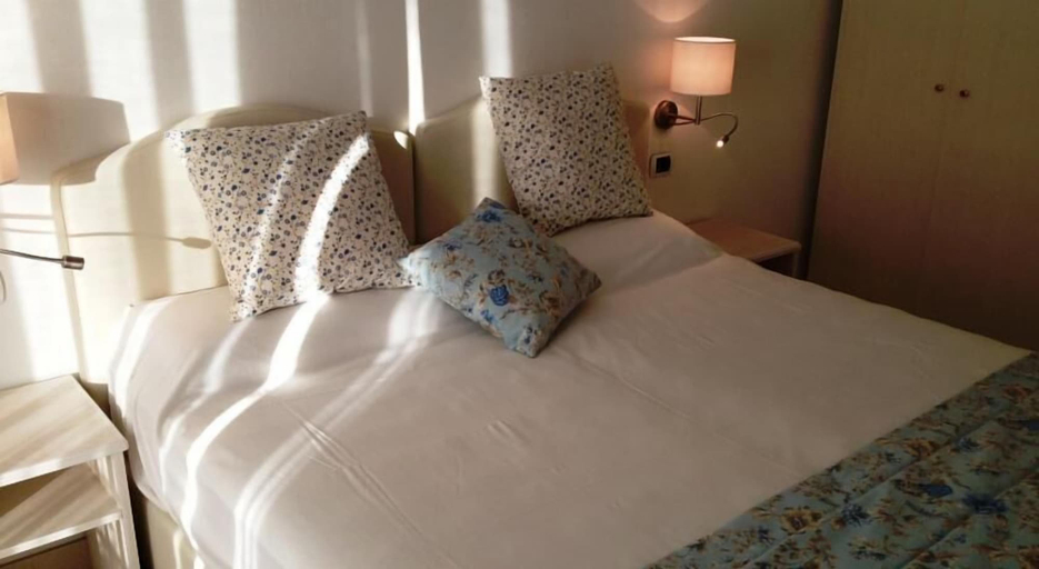 Bedroom 3, Crotto Regina, Como