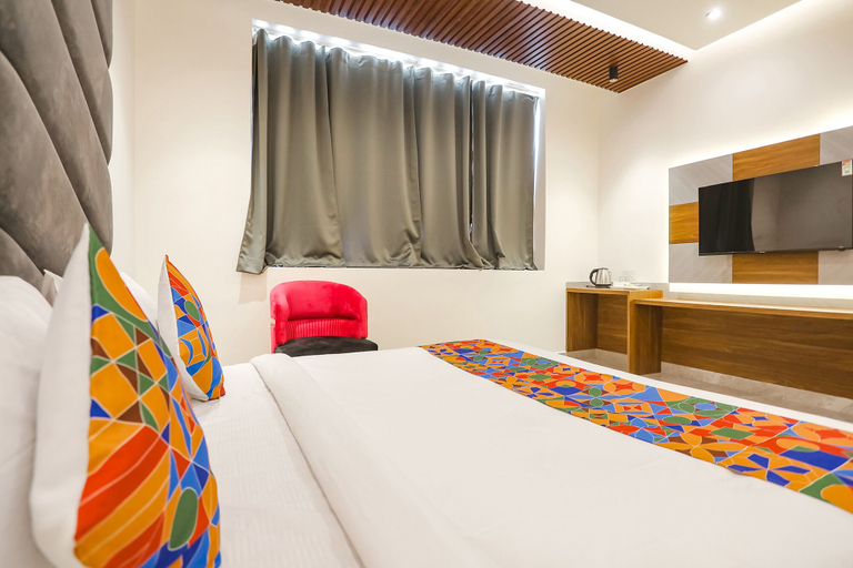 Bedroom 4, FabHotel Royal 116, Gautam Buddha Nagar
