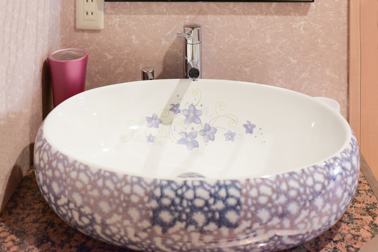 Bathroom 6