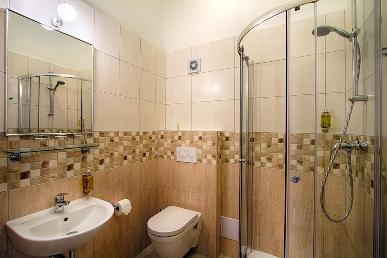 Bathroom 5, Taurus, Praha 2
