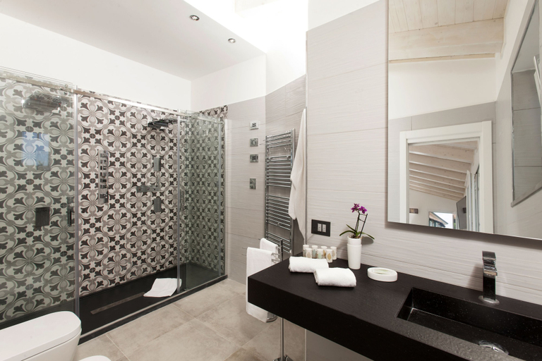 Bathroom 5, Hotel Villa Domizia, Grosseto