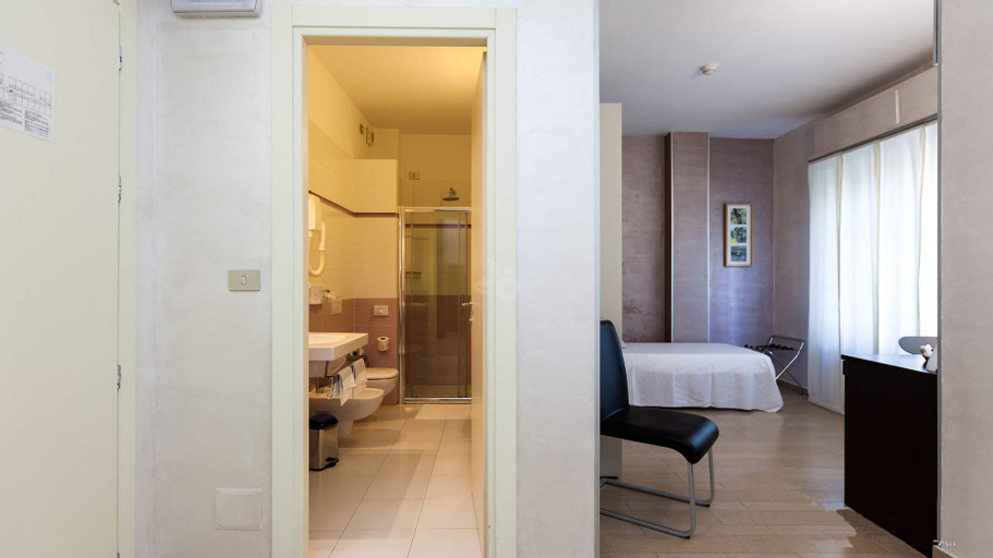 Bedroom 26