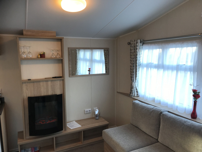 Others 4, Lækjarkot Rooms and Cottages with Kitchen, Borgarbyggð