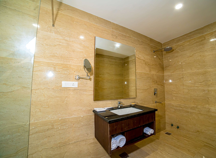 Bathroom 4, Best Western Dalhousie, Chamba