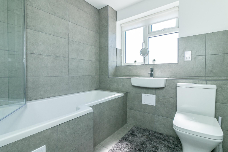 Bathroom 3, Archers House, Hertfordshire