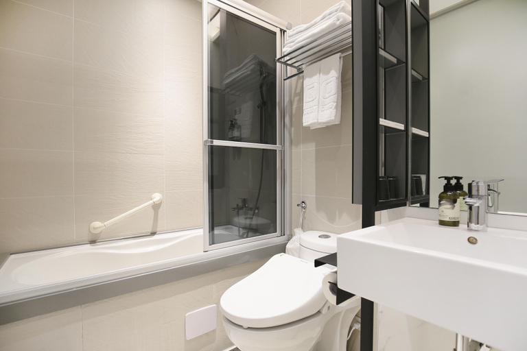 Bathroom 4, Dandy Hotel - Tianjin Branch, Taipei City