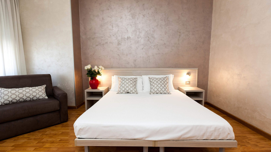 Bedroom 18
