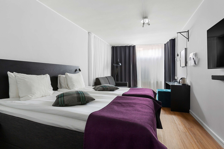 Bedroom 9