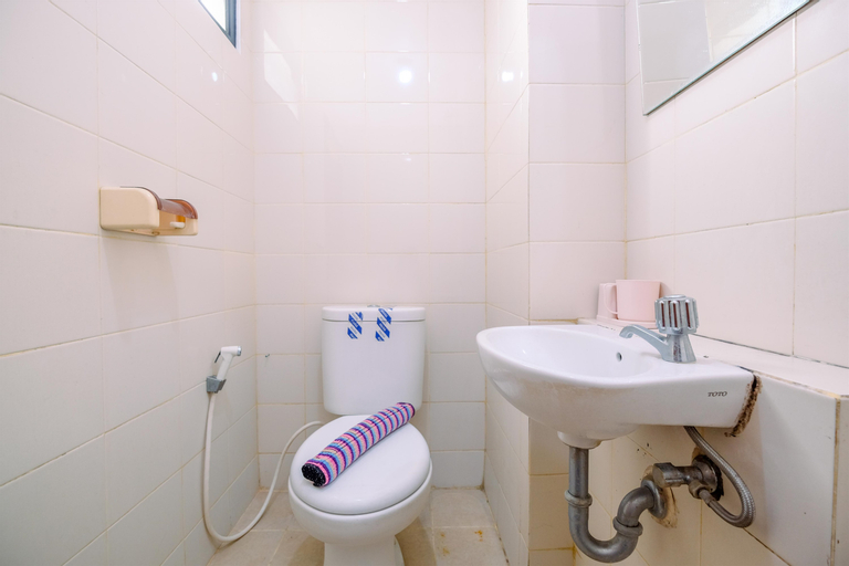 Bathroom 4
