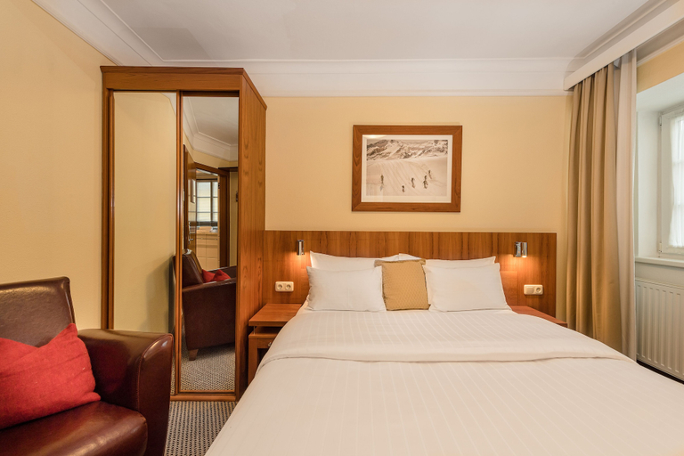 Bedroom 3, Hotel Post, Sankt Johann im Pongau
