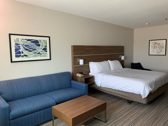Bedroom 22