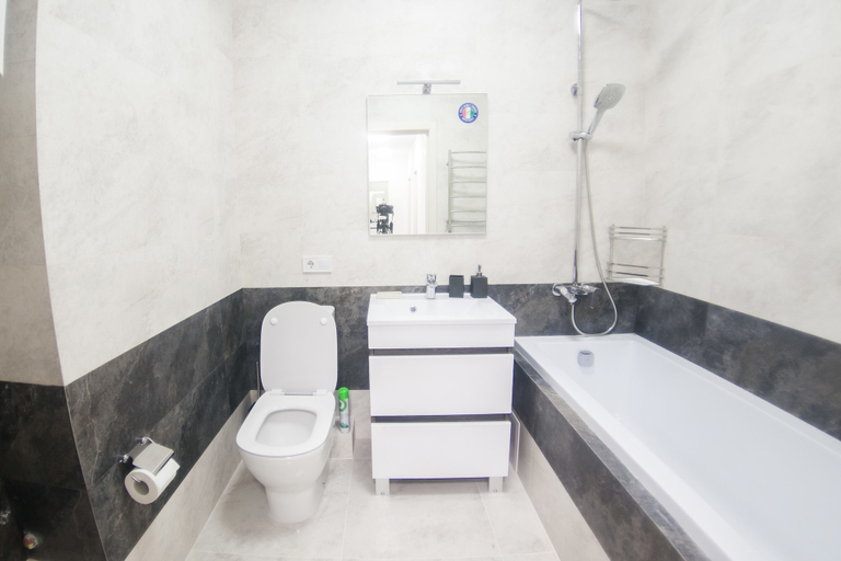 Bathroom 4, MarySmart Nivki-Park, Sviatoshyns'kyi