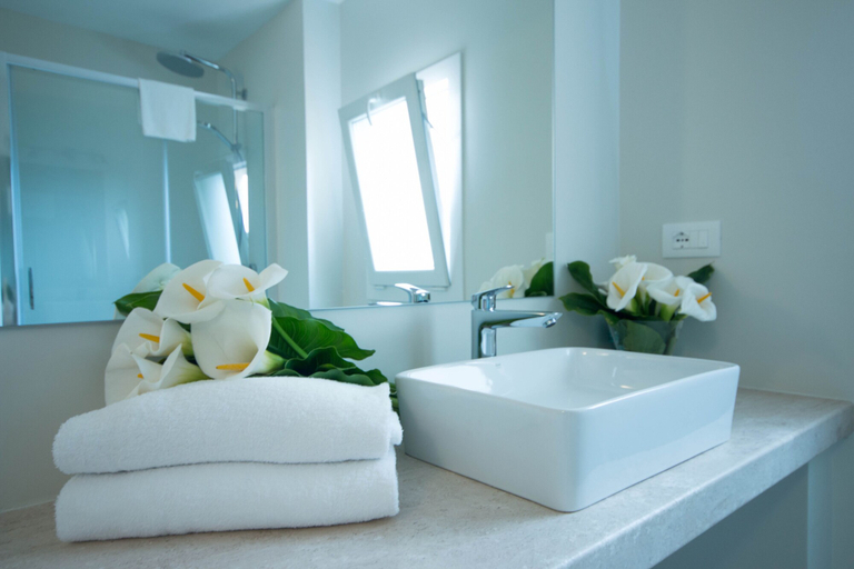 Bathroom 5, Hotel Nibaru, Olbia-Tempio