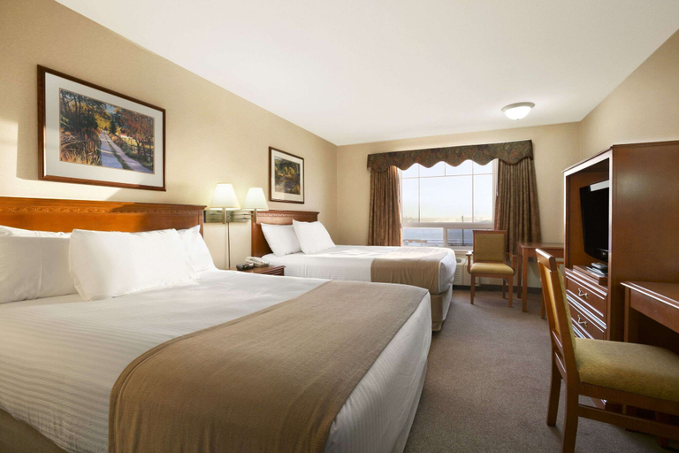 Bedroom 2, Super 8 by Wyndham High Level AB, Division No. 17