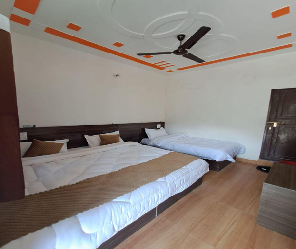 Bedroom 5, Kedar Chaukhamba Homestay, Rudraprayag