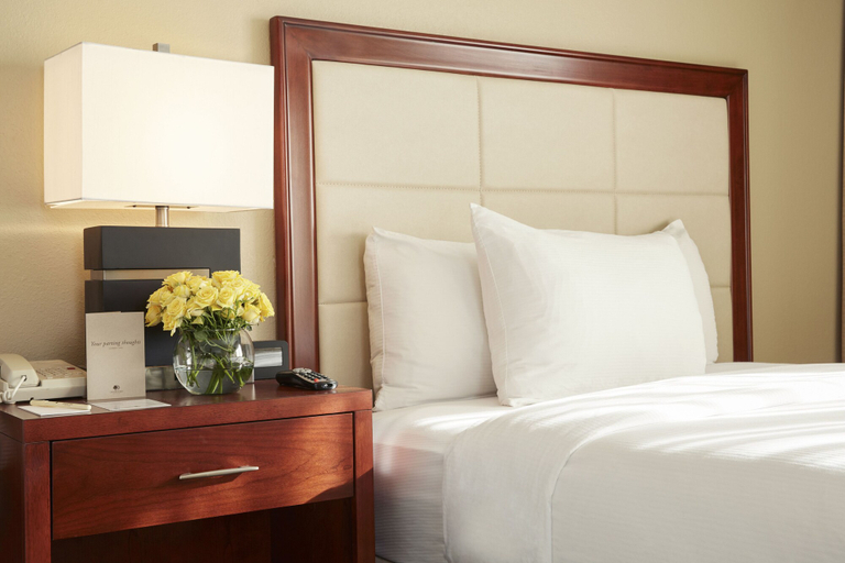 Bedroom 3, DoubleTree Suites by Hilton Hotel Cincinnati - Blue Ash, Hamilton