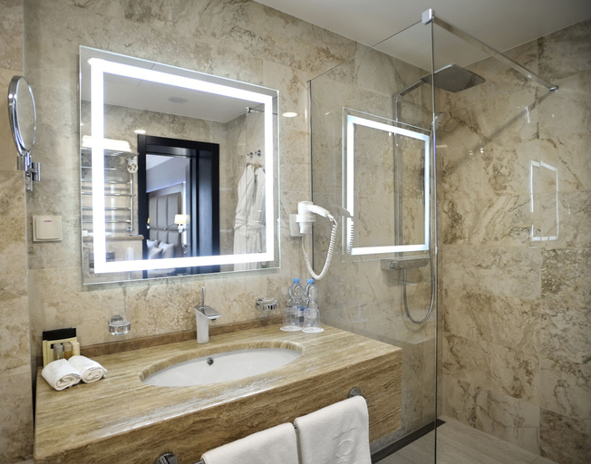 Bathroom 4, Premier Hotel Dnister, L'vivs'ka