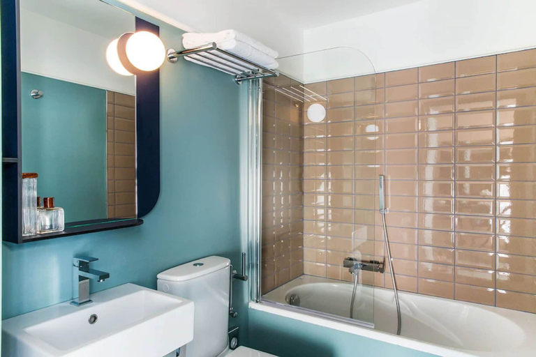 Bathroom 5, Hotel les Cigales, Alpes-Maritimes