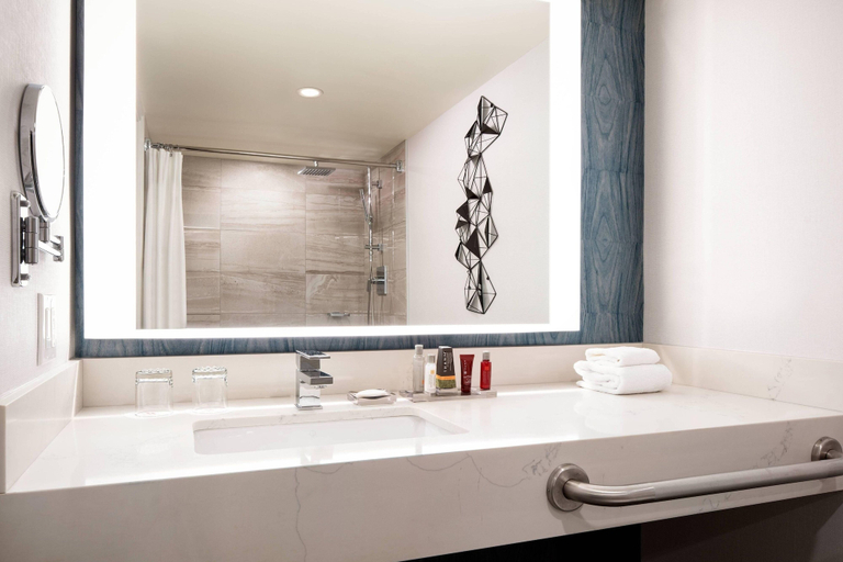 Bathroom 5, Vancouver Airport Marriott, Greater Vancouver