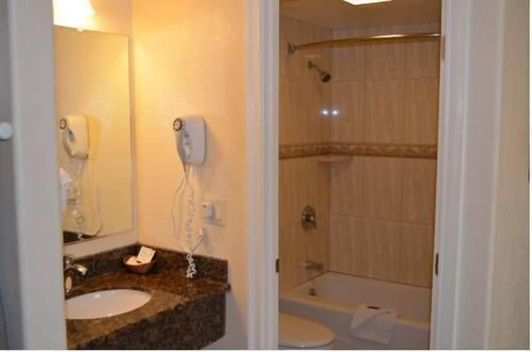 Bathroom 3, Seaside Inn, Monterey