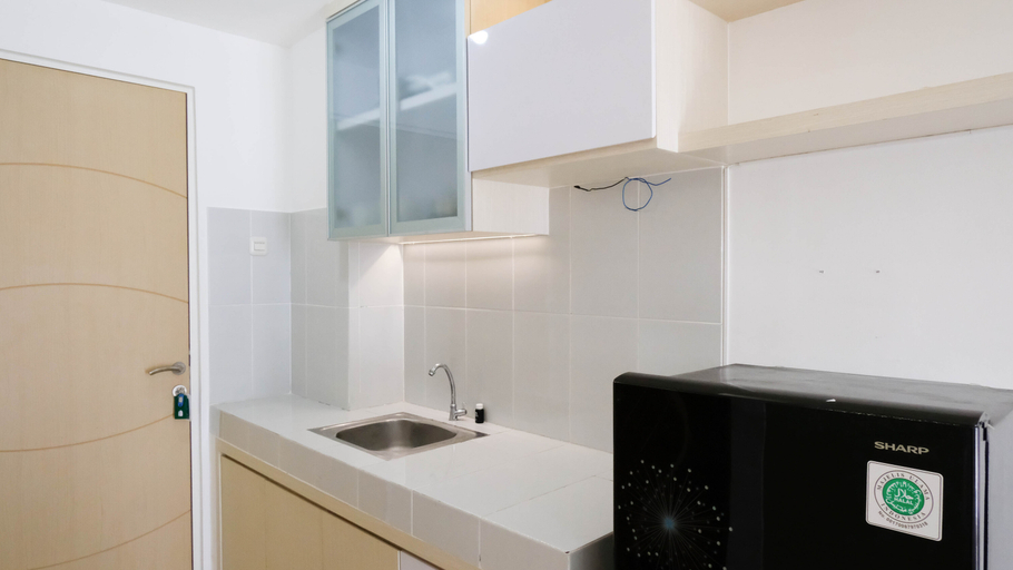 Others 4, Clean and Comfy Studio at Bale Hinggil Apartment By Travelio, Surabaya