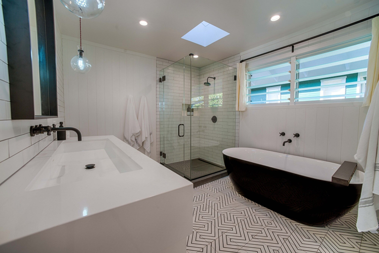 Bathroom 4, Hanalei Beachfront 3 Bedroom Home by RedAwning, Kauai