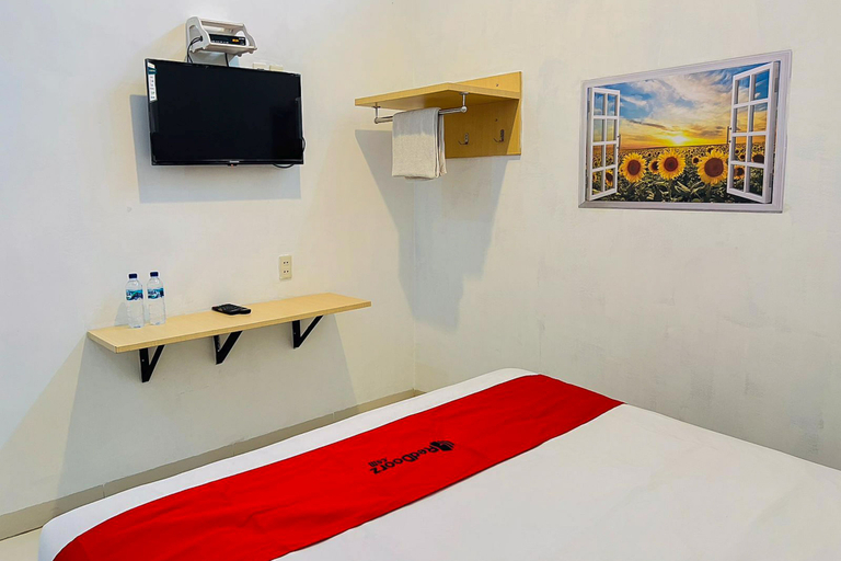 Bedroom 4, RedDoorz @ Damai Guest House Kabanjahe, Karo