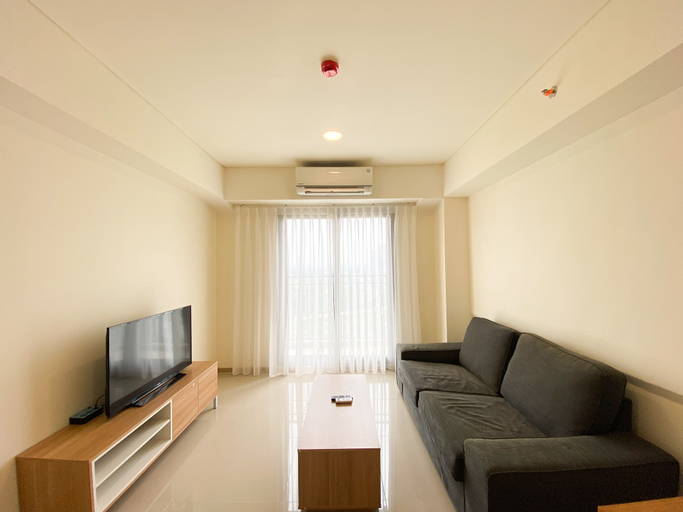 Modern and Homey 2BR at Meikarta Apartment By Travelio, Cikarang