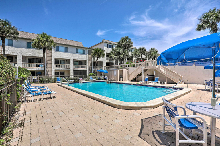 Sport & Beauty 3, Beachfront St Augustine Condo w/ Pool Access, Saint Johns