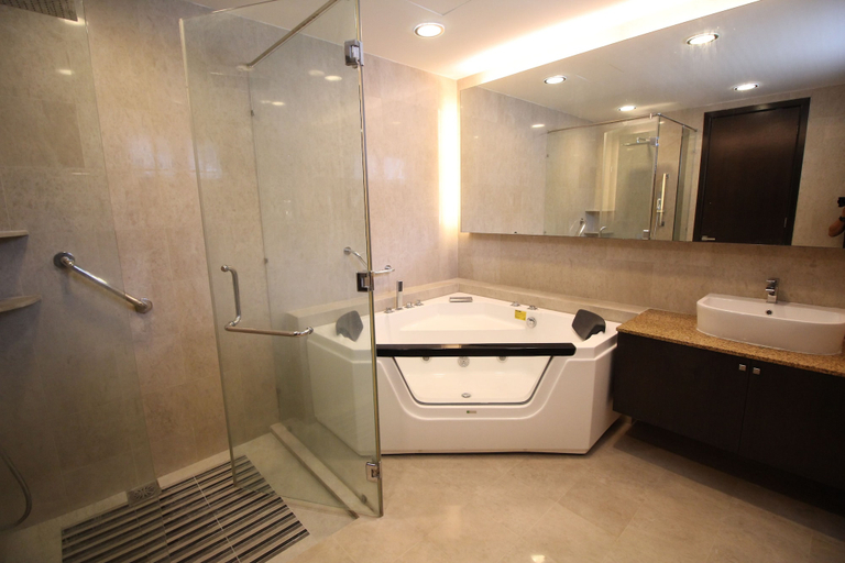 Bathroom 3, Ohana Luxury Bungalow, Petaling Jaya