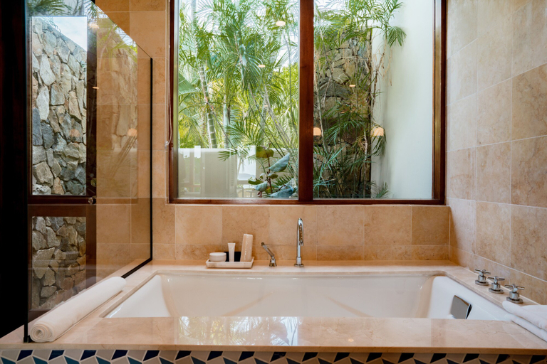 Bathroom 5, Rosewood Little Dix Bay