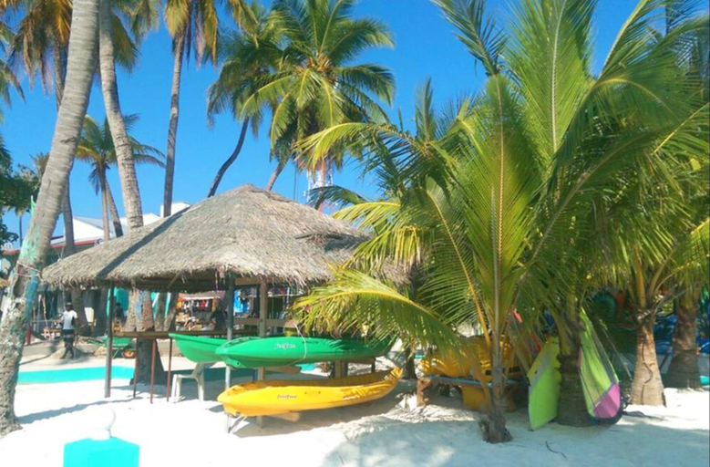 Others 2, Alaika Maafushi, Kaafu Atoll