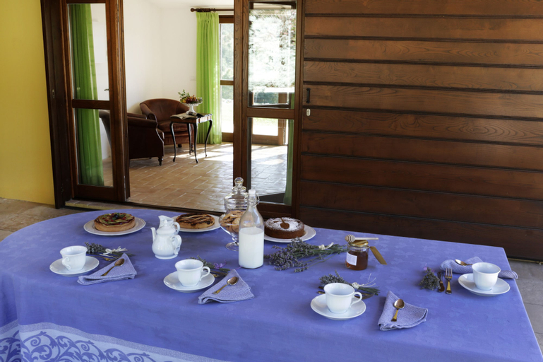 Dining Room 19
